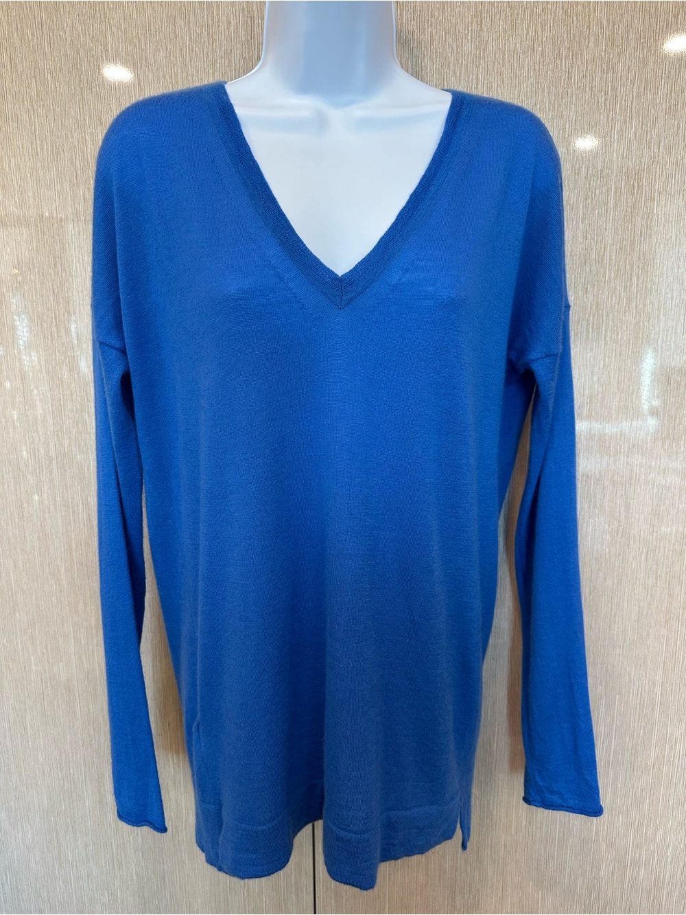 ANN TAYLOR 100% Cashmere V-Neck Sweater Royal Cobalt Blue Color